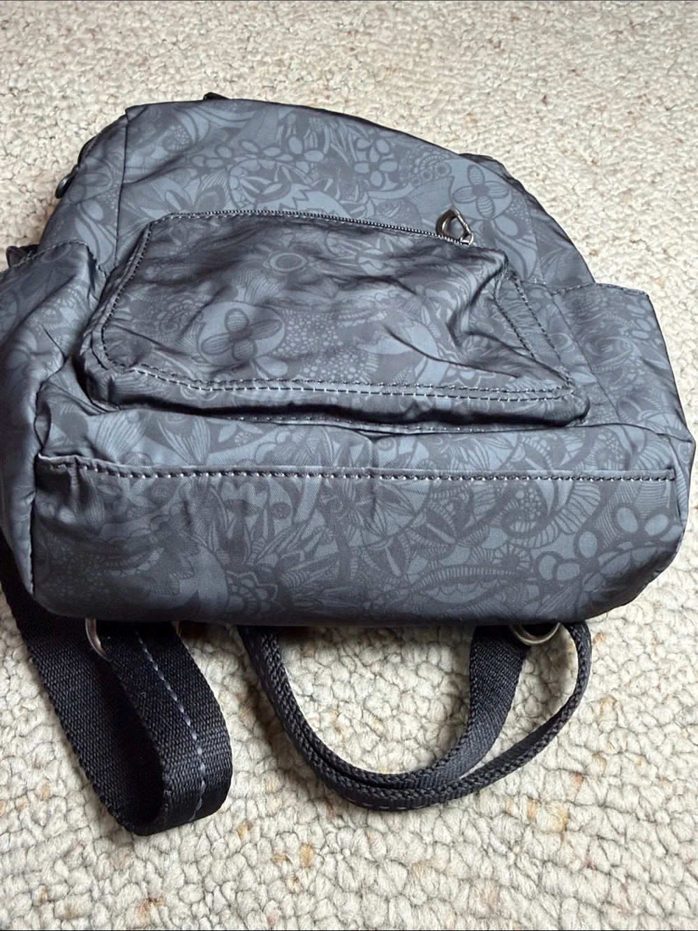 Sakroots Loyola Style 109500 Black SD Convertible Backpack Crossbody Bag